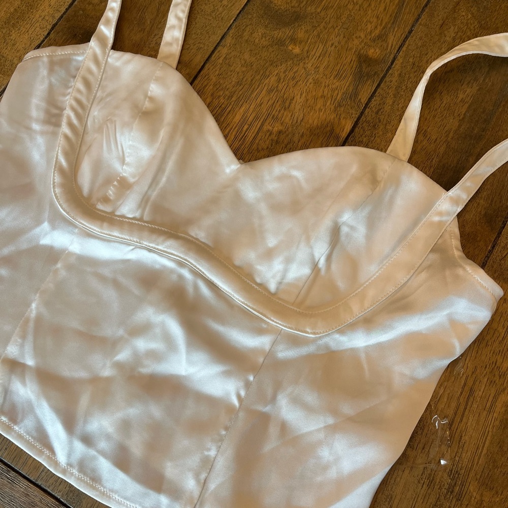 NWT Princess Polly White Satin Corset Crop Top size 4 - Picture 7 of 10